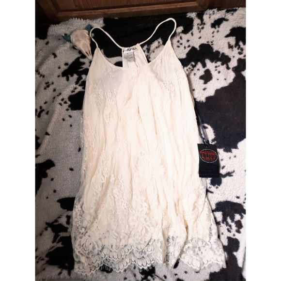 Cowgirl Tuff Tops - *NWT* "COWGIRL TUFF CO" WOMEN'S LACE TANKTOP - IVORY